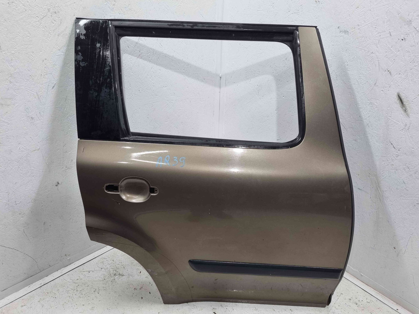 Usa dreapta spate Skoda Yeti (5L) [Fabr 2009-2020] LF8N - imagine 1