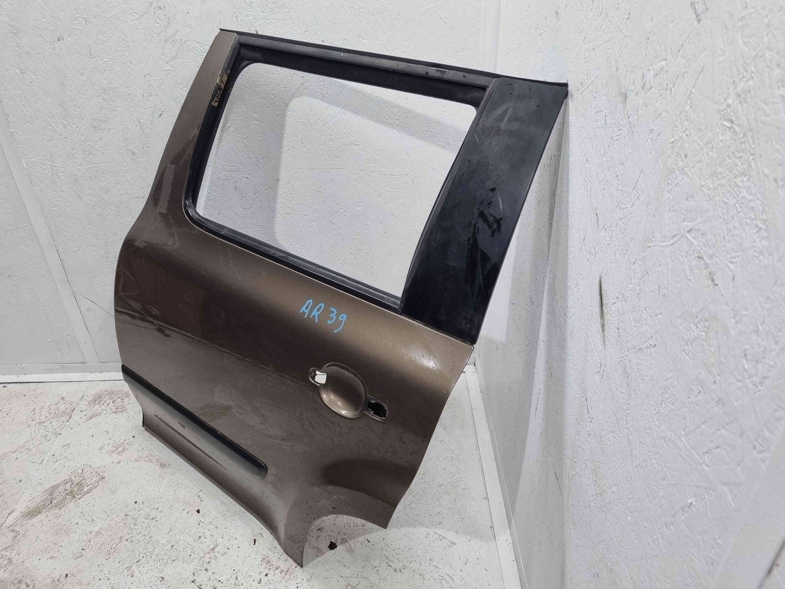 Usa stanga spate Skoda Yeti (5L) [Fabr 2009-2020] LF8N - imagine 2