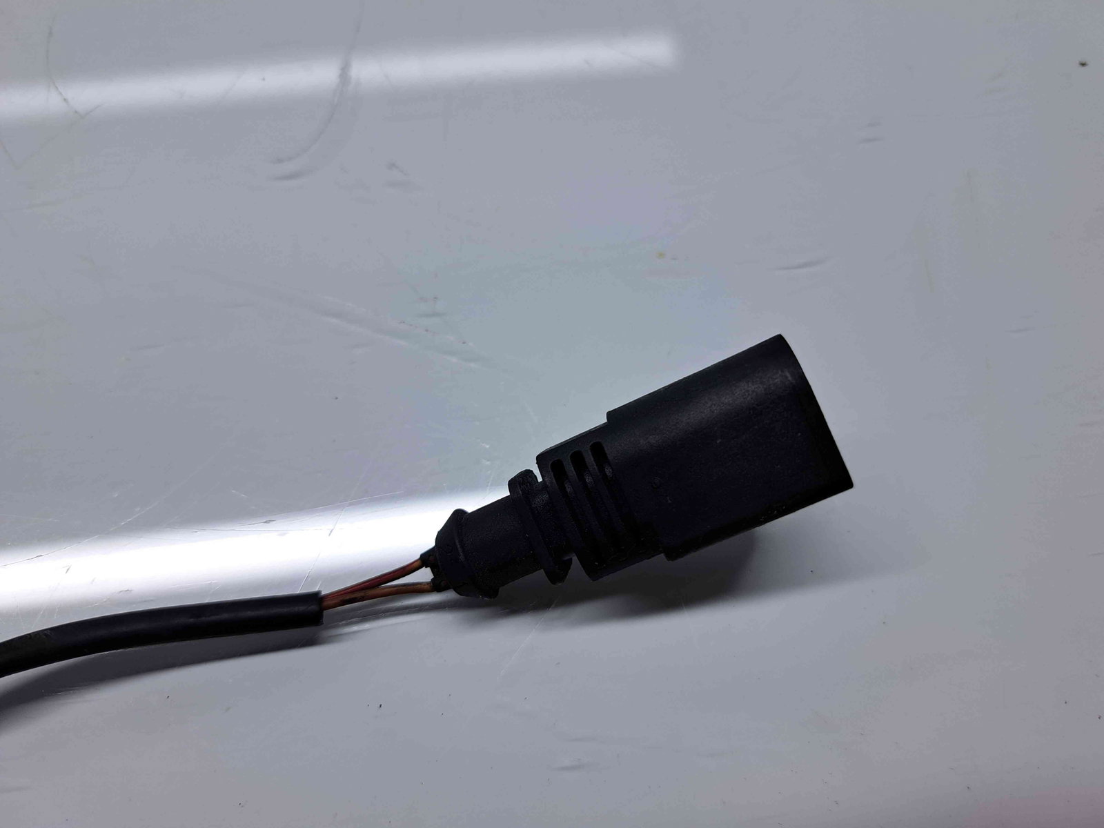 Broasca capota Skoda Fabia 2 (5J, 542) [Fabr 2007-2014] 5J0823509E - imagine 3