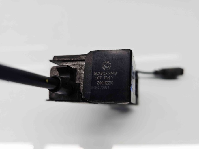 Broasca capota Skoda Yeti (5L) [Fabr 2009-2020] 5L0823509B