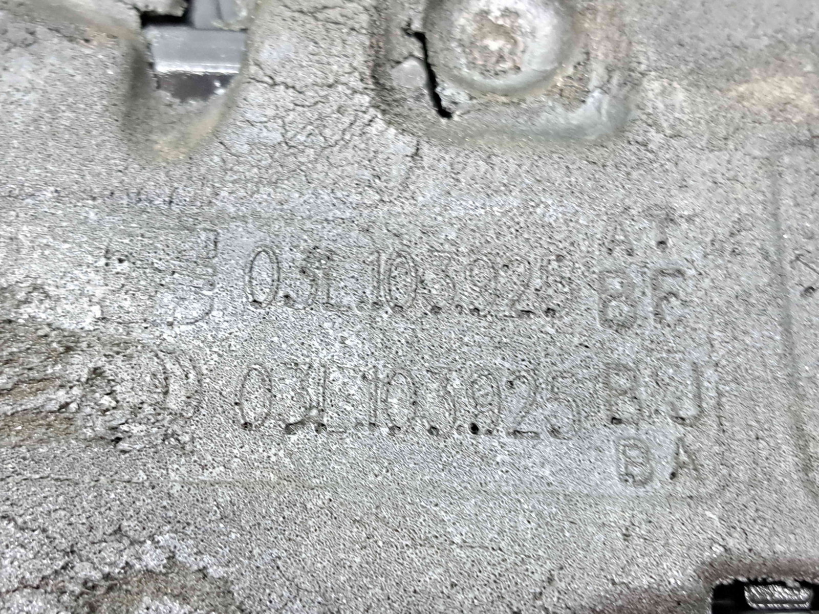 Capac motor Skoda Superb II Combi (3T5) [Fabr 2009-2015] 03L103925BF 1.6 TDI CAYC 77KW / 105CP - imagine 3