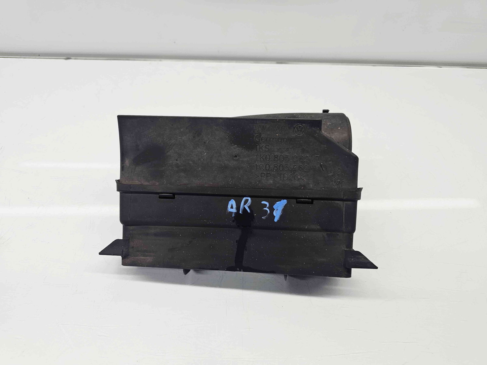 Difuzor captare aer Audi A3 Sportback (8PA) [Fabr 2004-2013] Facelift 1K0805962E - imagine 1