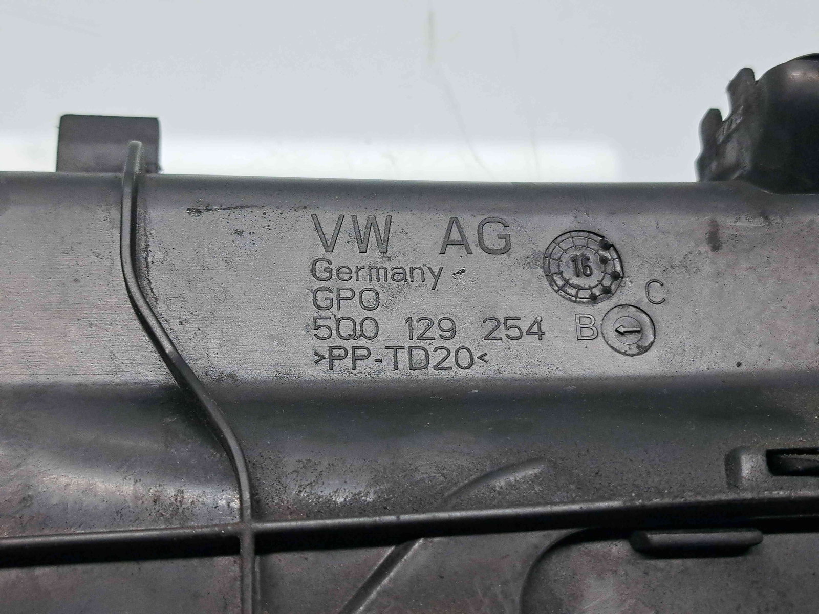 Difuzor captare aer Skoda Octavia 3 Combi (5E5) [Fabr 2012-prezent] 5Q0129254B - imagine 4