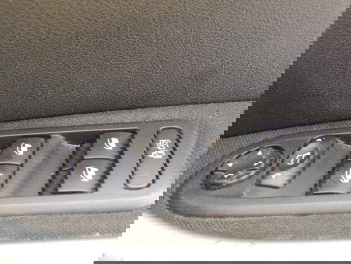 Butoane geamuri electrice Peugeot 308 1.6HDI OEM 2007-2013