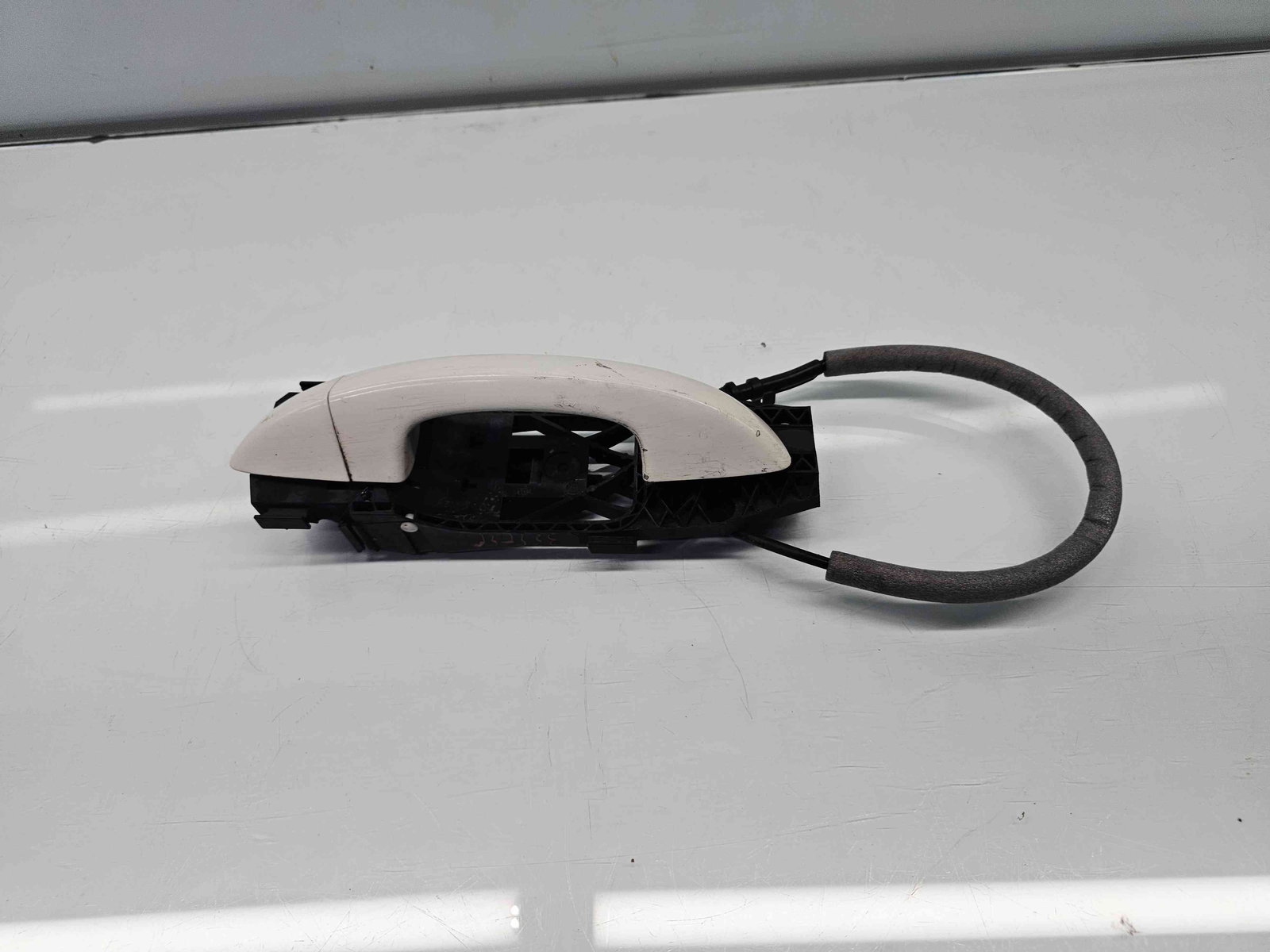 Maner usa stanga spate Volkswagen Golf 6 (5K1) GTD [Fabr 2009-2013] LB9A - imagine 1