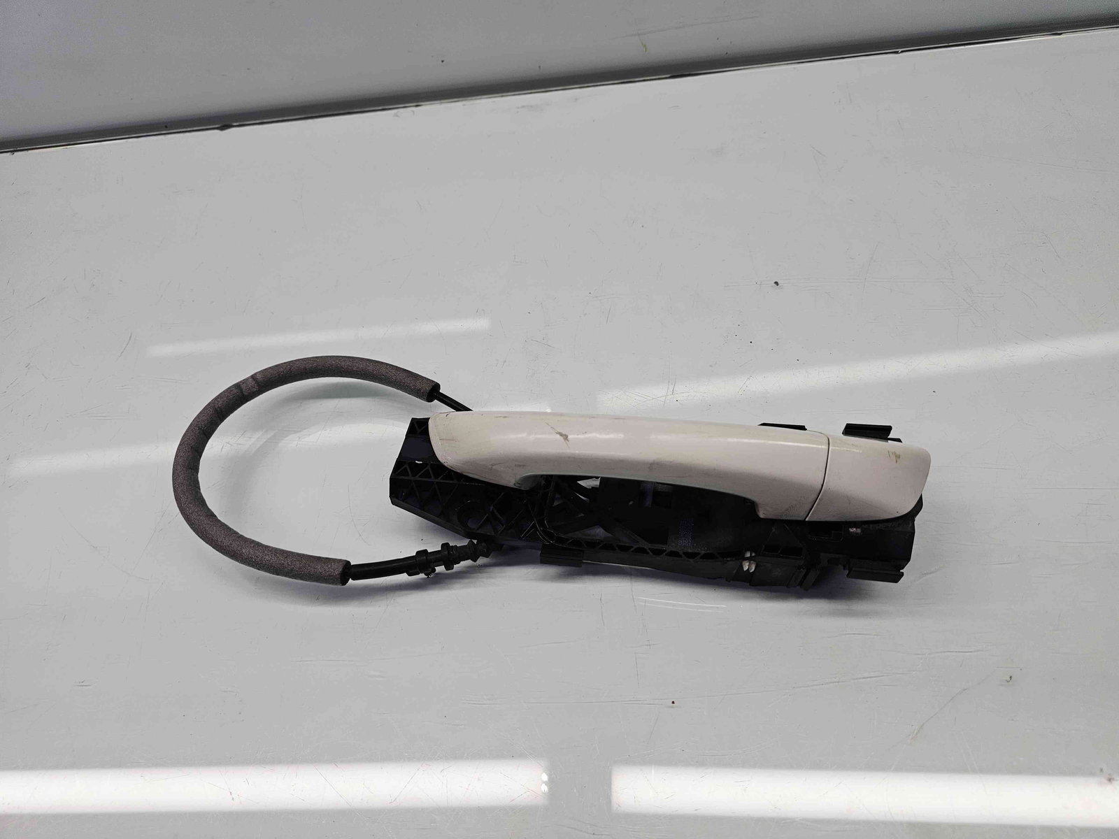 Maner usa stanga spate Volkswagen Golf 6 (5K1) GTD [Fabr 2009-2013] LB9A - imagine 2