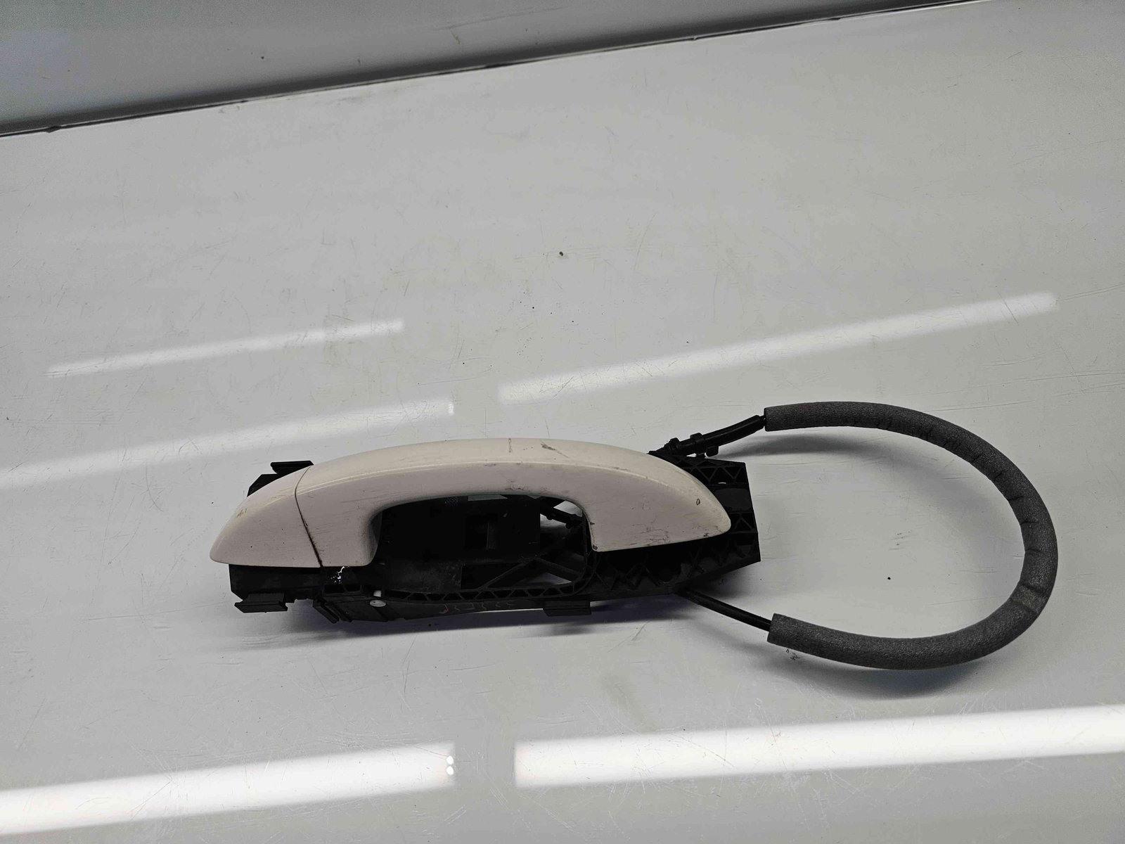 Maner usa stanga spate Volkswagen Golf 6 (5K1) GTD [Fabr 2009-2013] LB9A - imagine 5