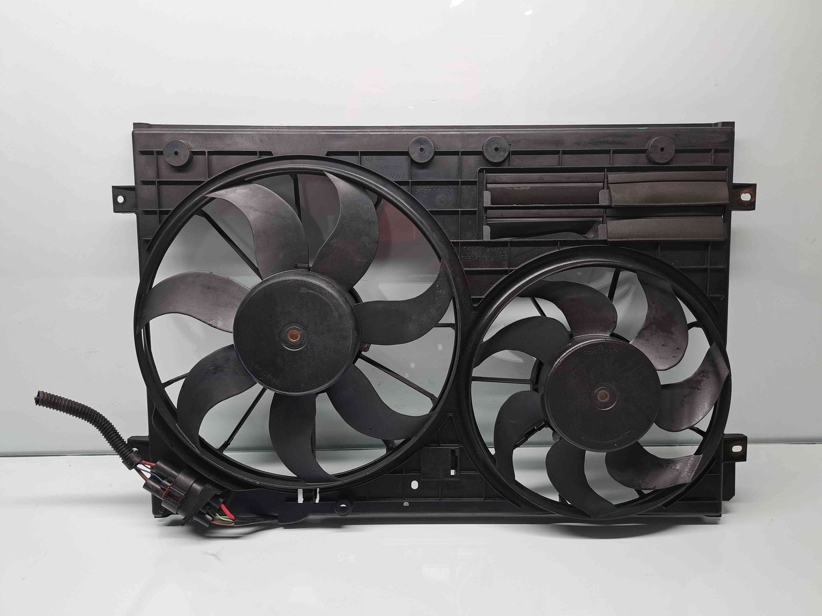 Electroventilator Volkswagen Caddy 3 (2KA, 2KH) [Fabr 2004-2009] 1K0121207AT 2.0 TDI CBAB 103KW / 140CP - imagine 1