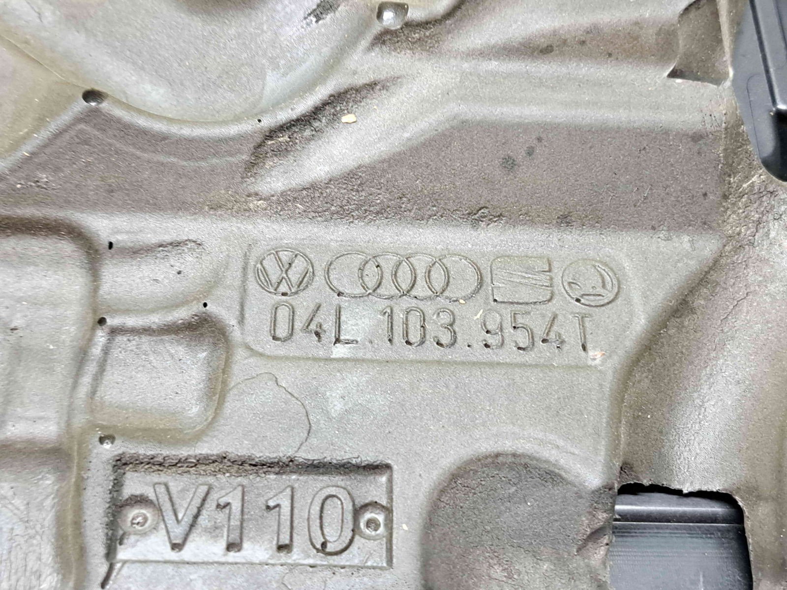 Capac motor Volkswagen Golf 6 (5K1) [Fabr 2009-2013] 04L103954T 2.0 TDI CEGA 125KW / 170CP - imagine 2