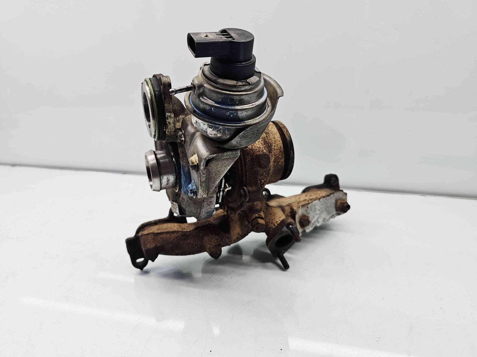 Turbina Volkswagen Golf 6 (5K1) [Fabr 2009-2013] 03L253016 2.0 TDI CAAA 62KW / 85CP - imagine 2