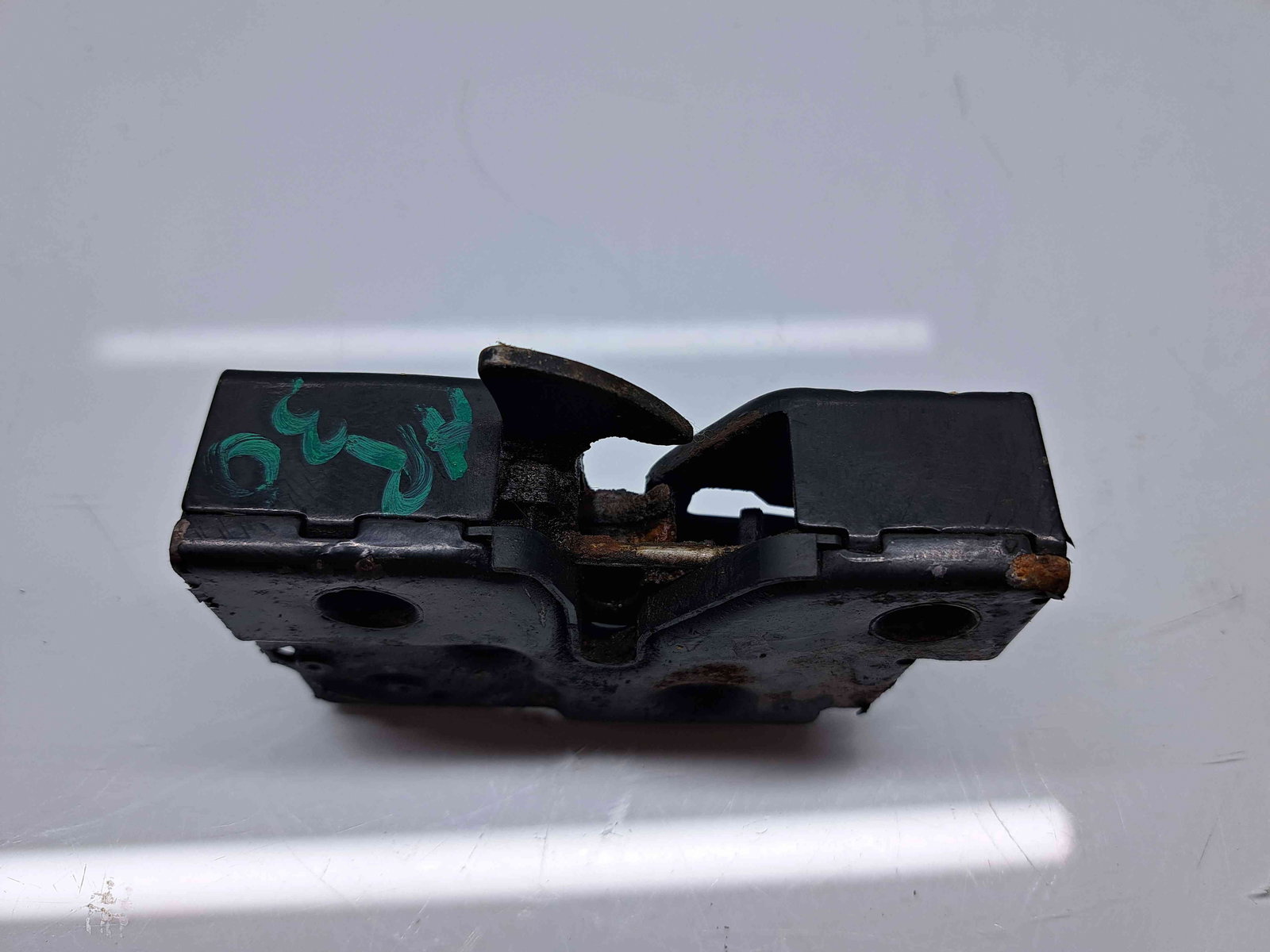 Broasca capota Volkswagen Passat B8 Variant (3G5) [Fabr 2015-prezent] 5G2823509F - imagine 3