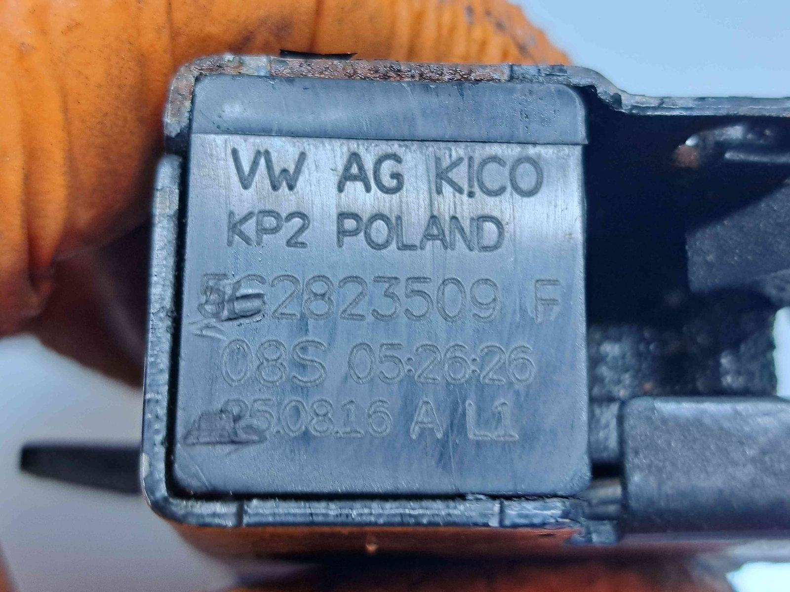 Broasca capota Volkswagen Passat B8 Variant (3G5) [Fabr 2015-prezent] 5G2823509F - imagine 4