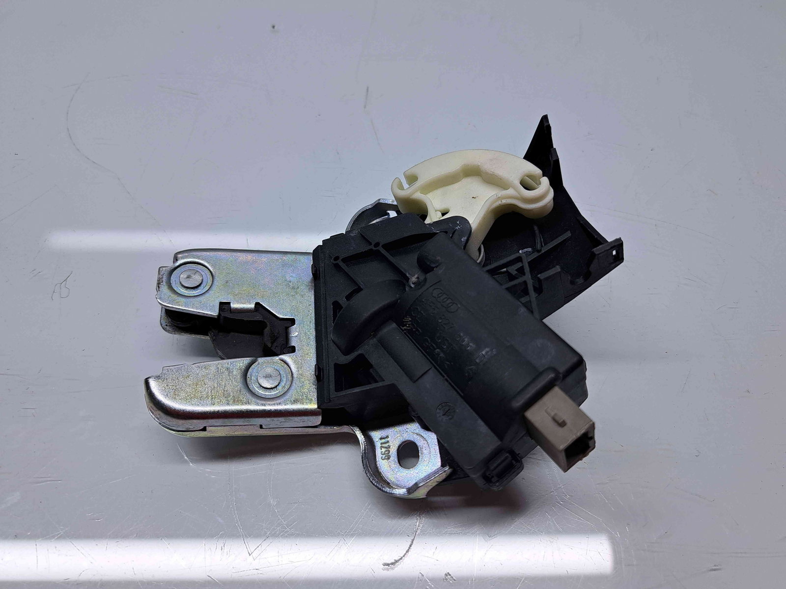 Broasca haion Audi A4 (8K2, B8) [Fabr 2008-2015] 4F5827505D - imagine 3