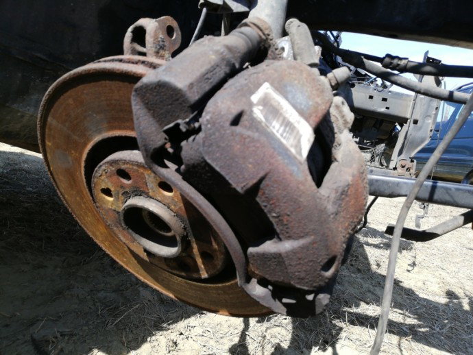 Etrier dreapta fata Peugeot 308 1.6HDI OEM 2007-2013