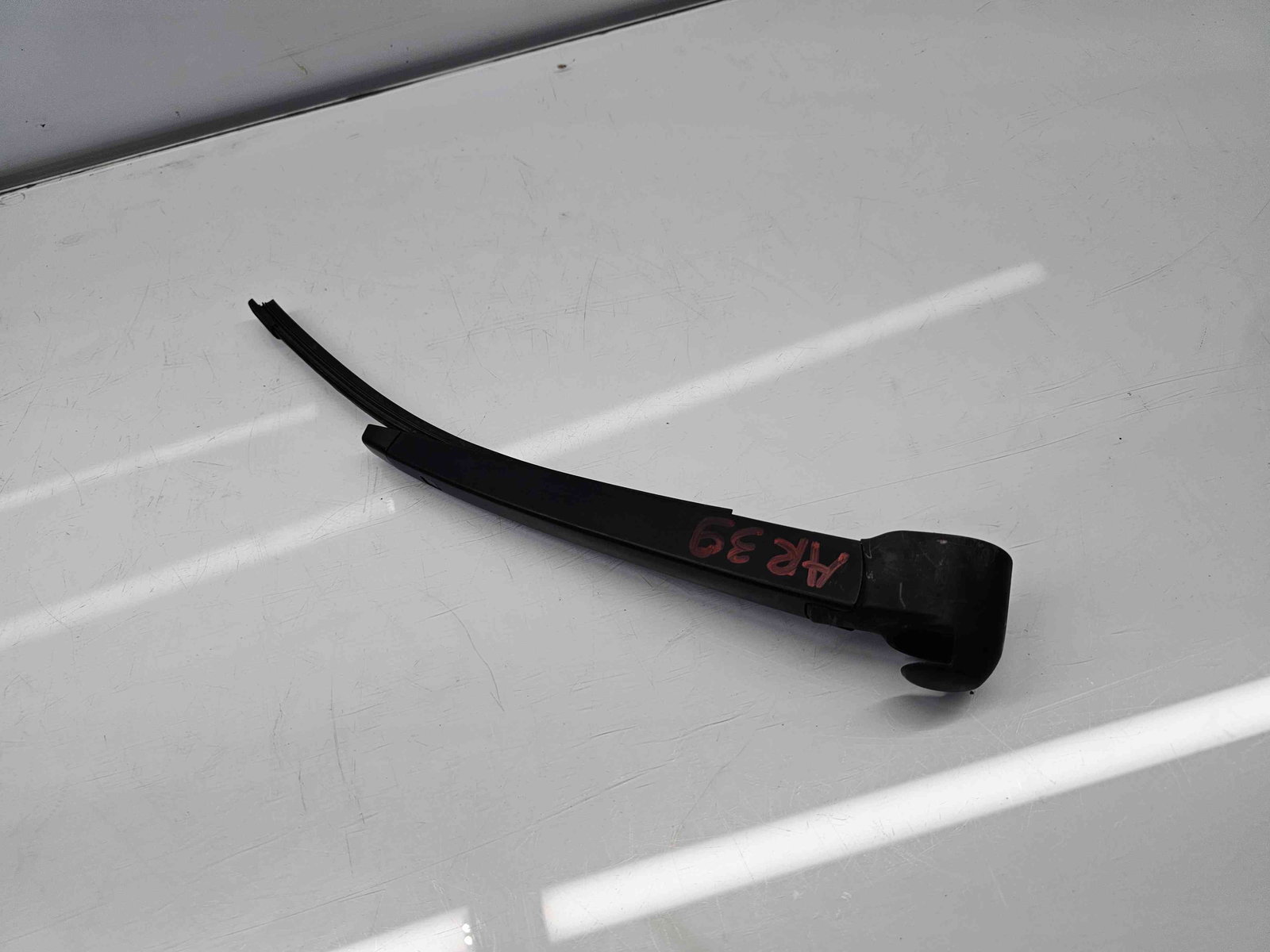 Brat stergator haion Skoda Yeti (5L) [Fabr 2009-2020] OEM - imagine 2