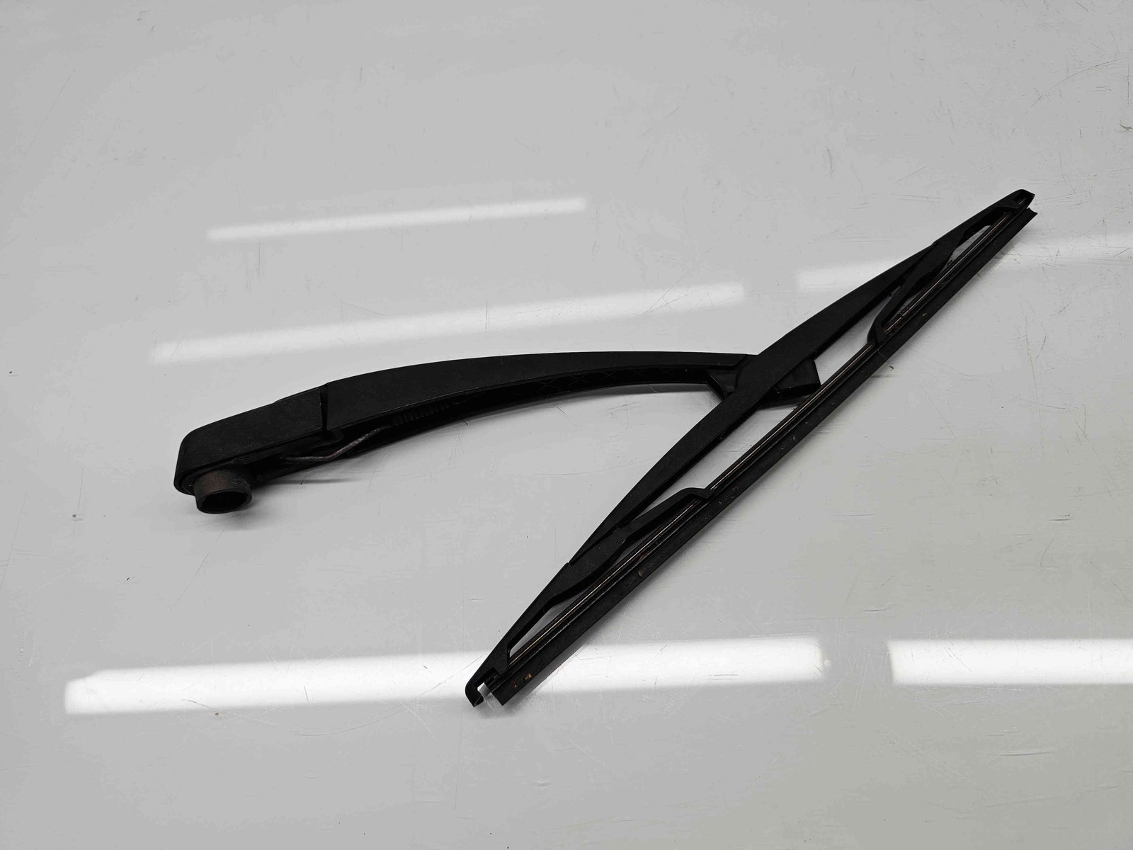 Brat stergator haion Renault Megane 3 [Fabr 2008-2015] Facelift OEM - imagine 3