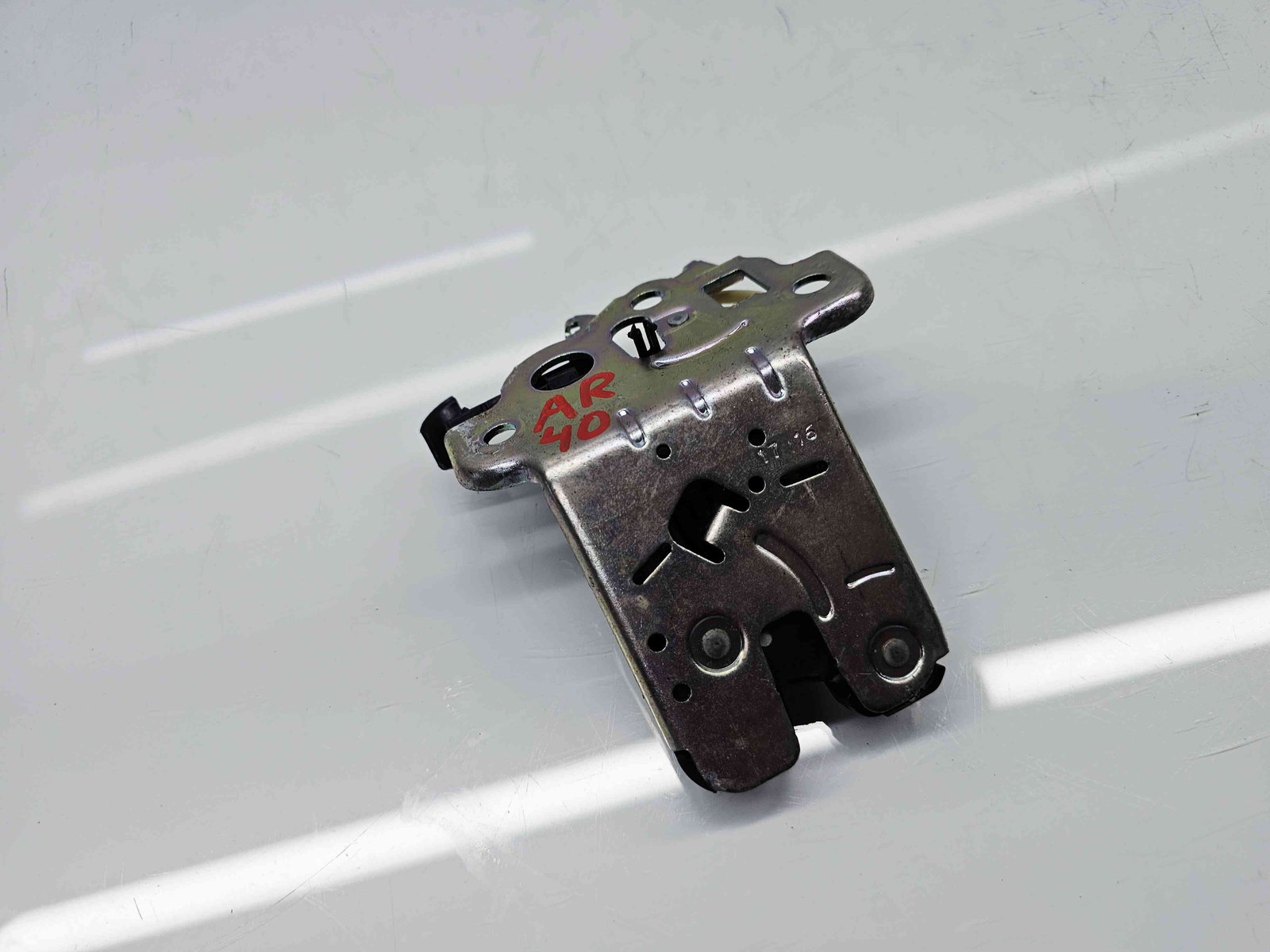 Broasca haion Skoda Octavia 3 Combi (5E5) [Fabr 2012-prezent] 8R0827505A - imagine 4