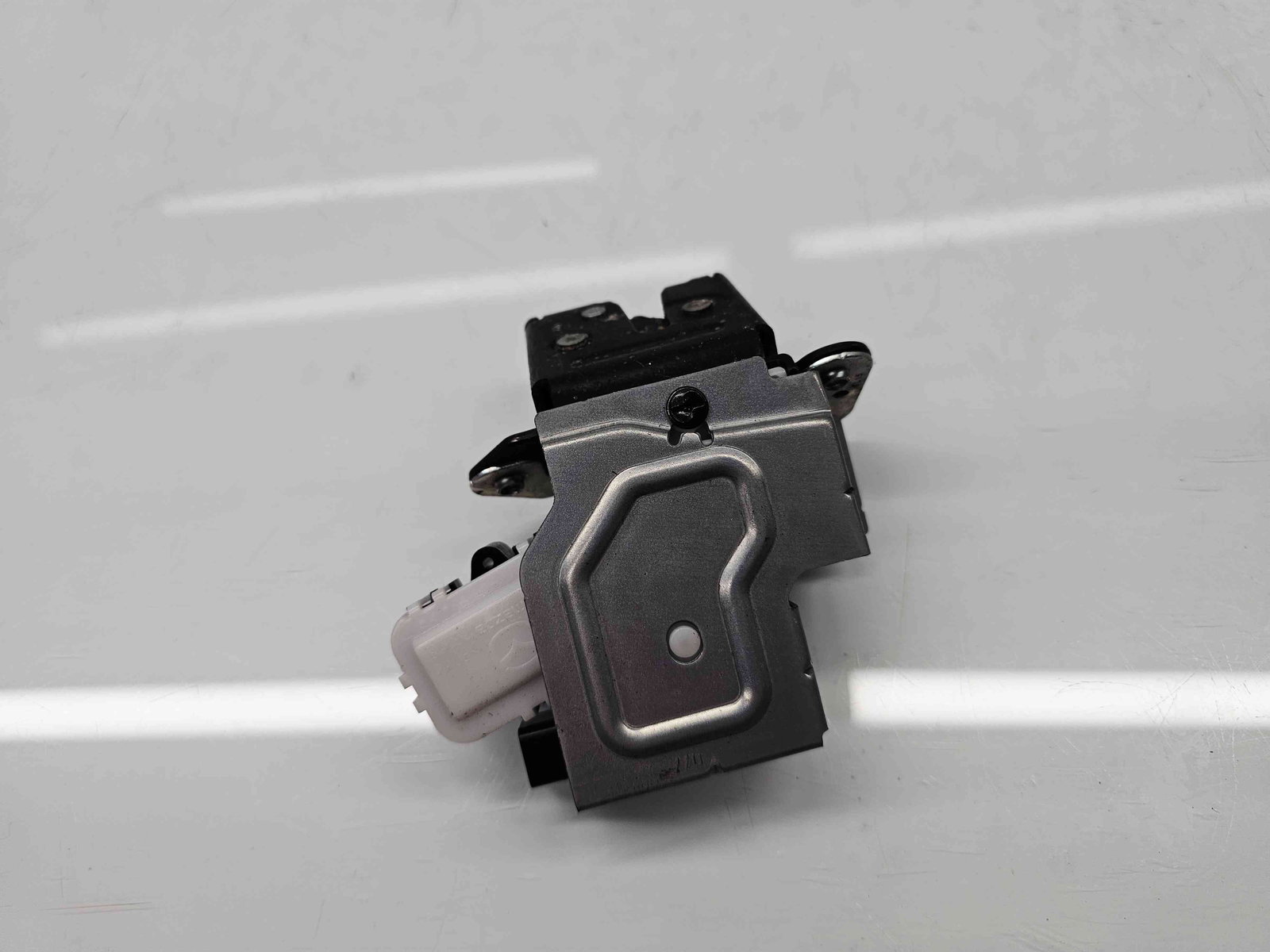 Broasca haion MAZDA 3 II Hatchback Facelift [Fabr 2011-2013] OEM - imagine 6