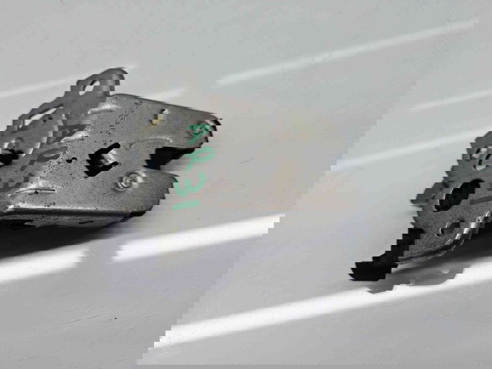 Broasca haion Audi A3 Sportback (8PA) [Fabr 2004-2013] Facelift 8K9827595