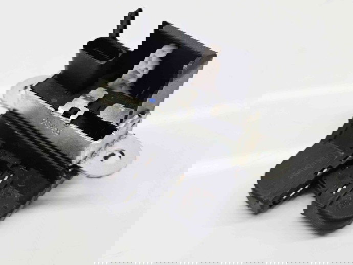 Broasca haion Volkswagen Golf 6 (5K1) [Fabr 2009-2013] 5K0827505A