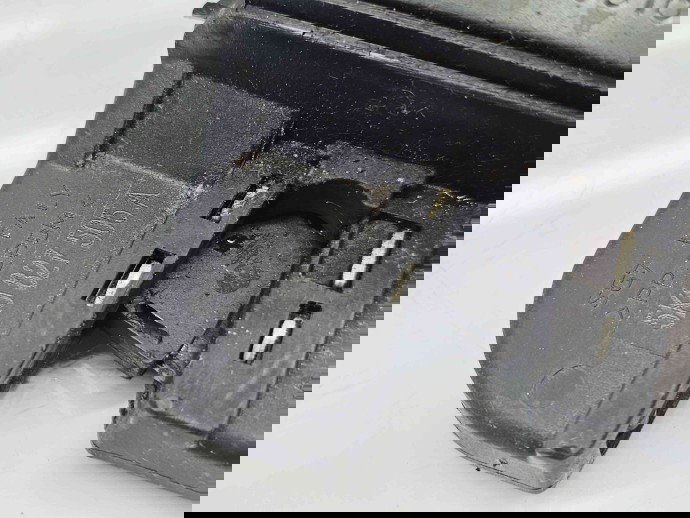 Broasca haion Volkswagen Golf 6 (5K1) [Fabr 2009-2013] 5K0827505A