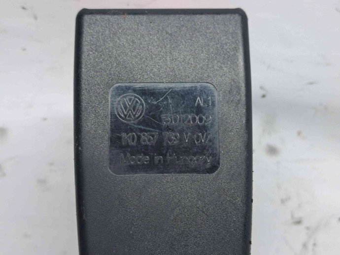  Capsa centura spate mijloc Volkswagen Golf 6 (5K1) [Fabr 2009-2013] 1K0857739M