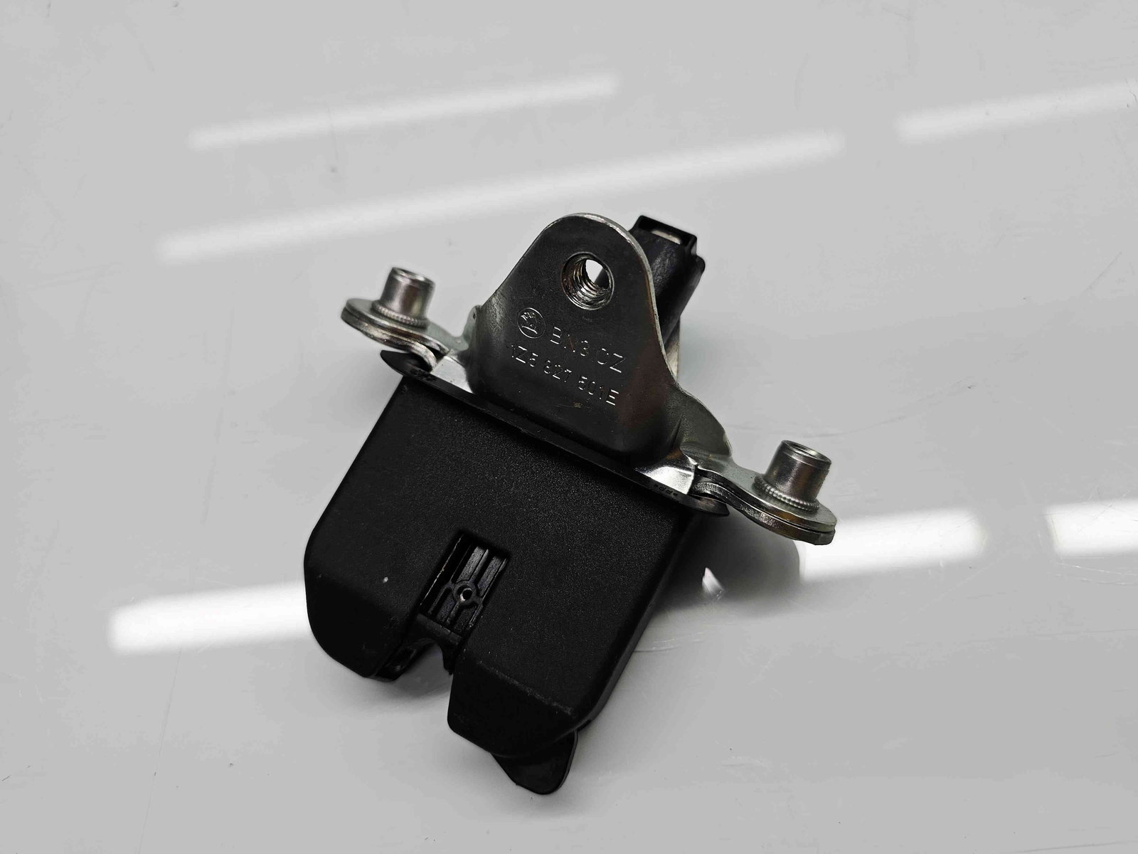 Broasca haion Skoda Octavia 2 Combi (1Z5) [Fabr 2004-2013] Facelift 1Z5827501E - imagine 7