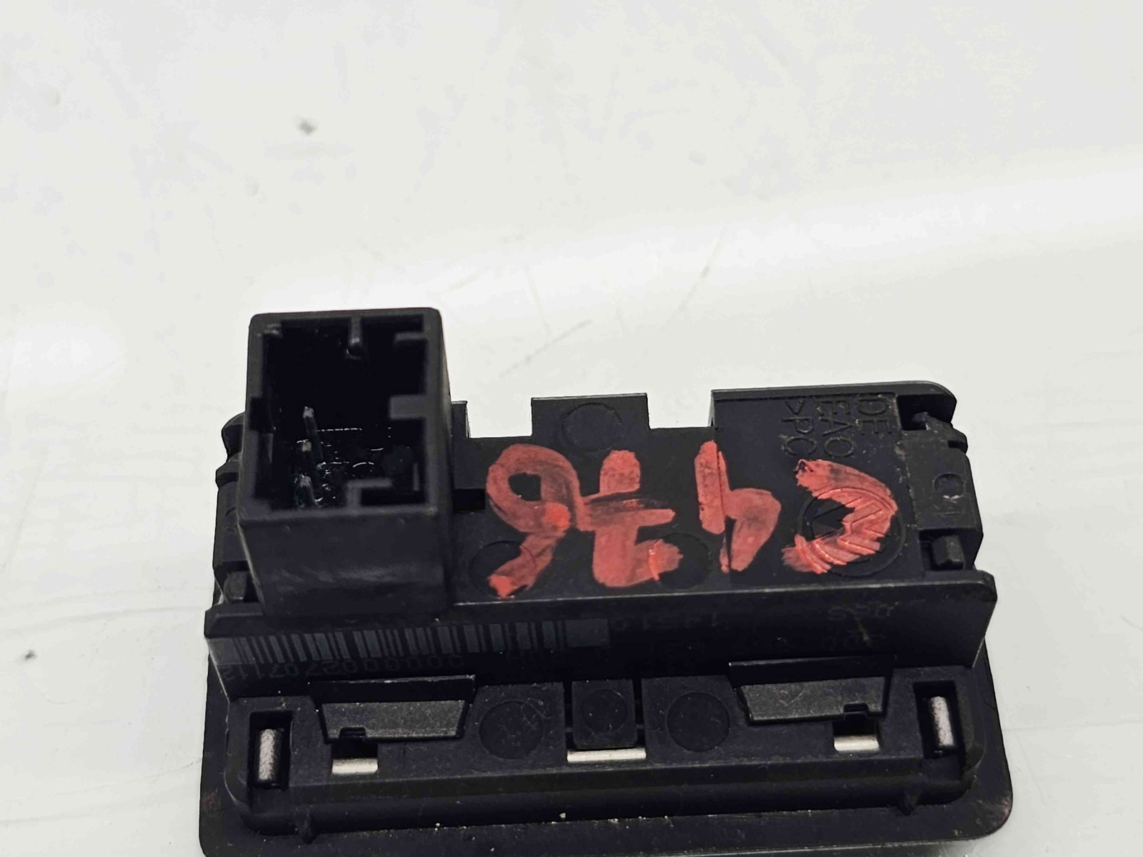 Buton deschidere portbagaj Audi Q7 (4LB) [Fabr 2006-2014] Facelift 3D0959831D - imagine 3