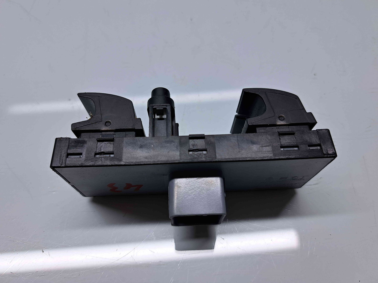 Butoane comanda geamuri sofer Skoda Superb II Combi (3T5) [Fabr 2009-2015] 1Z0959858B - imagine 2