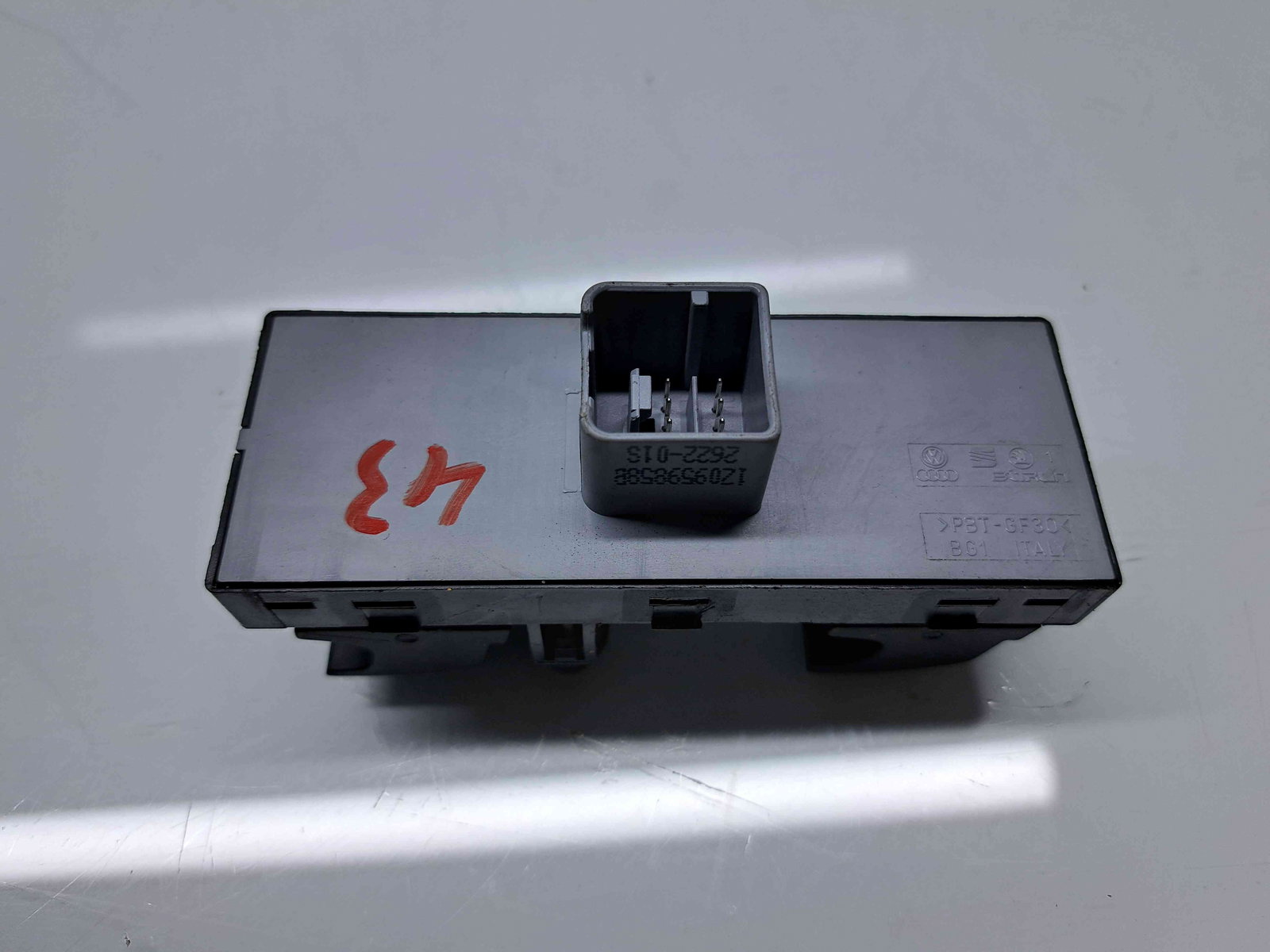 Butoane comanda geamuri sofer Skoda Superb II Combi (3T5) [Fabr 2009-2015] 1Z0959858B - imagine 3