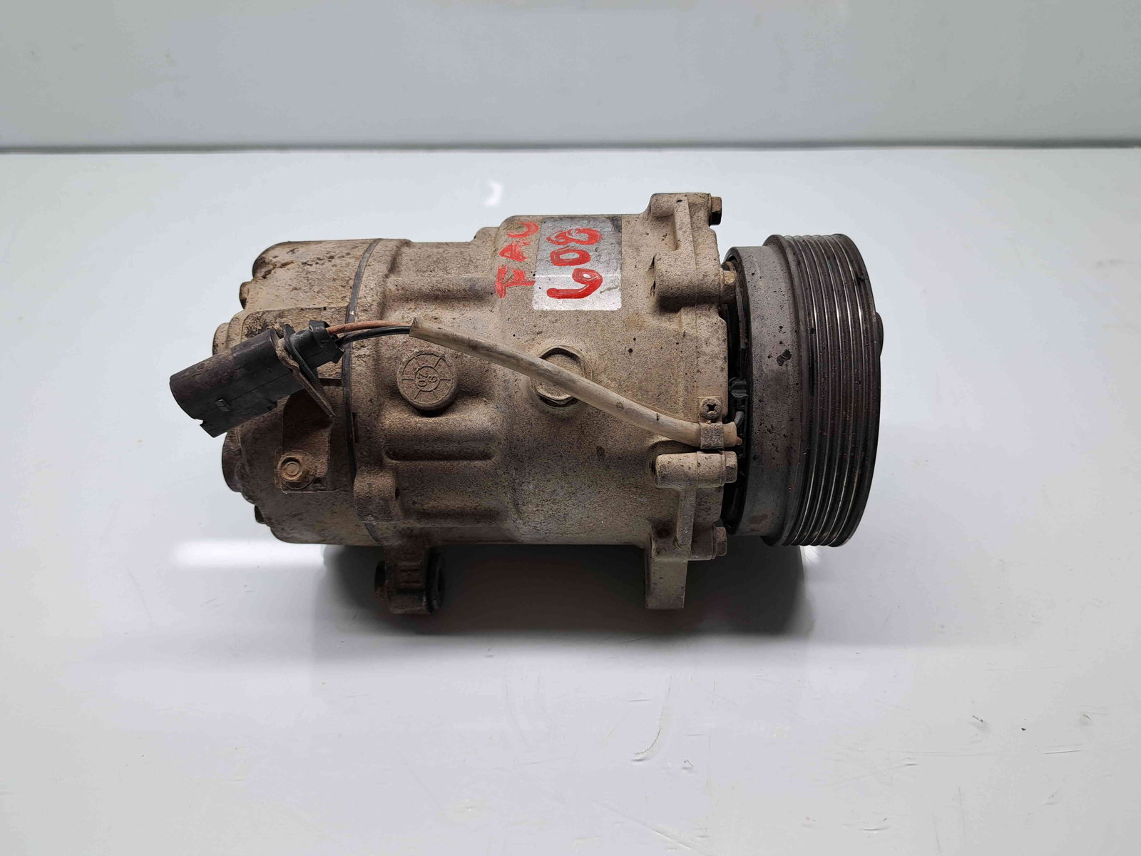 Compresor clima Volkswagen Transporter 5 (7HB, 7HJ) [Fabr 2004-2013] OEM 1.9 TDI BRS 75KW / 102CP - imagine 1