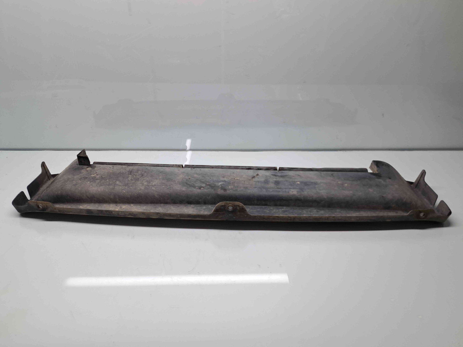 Deflector aer Volkswagen Transporter 5 (7HB, 7HJ) [Fabr 2004-2013] 7H0805962B - imagine 1