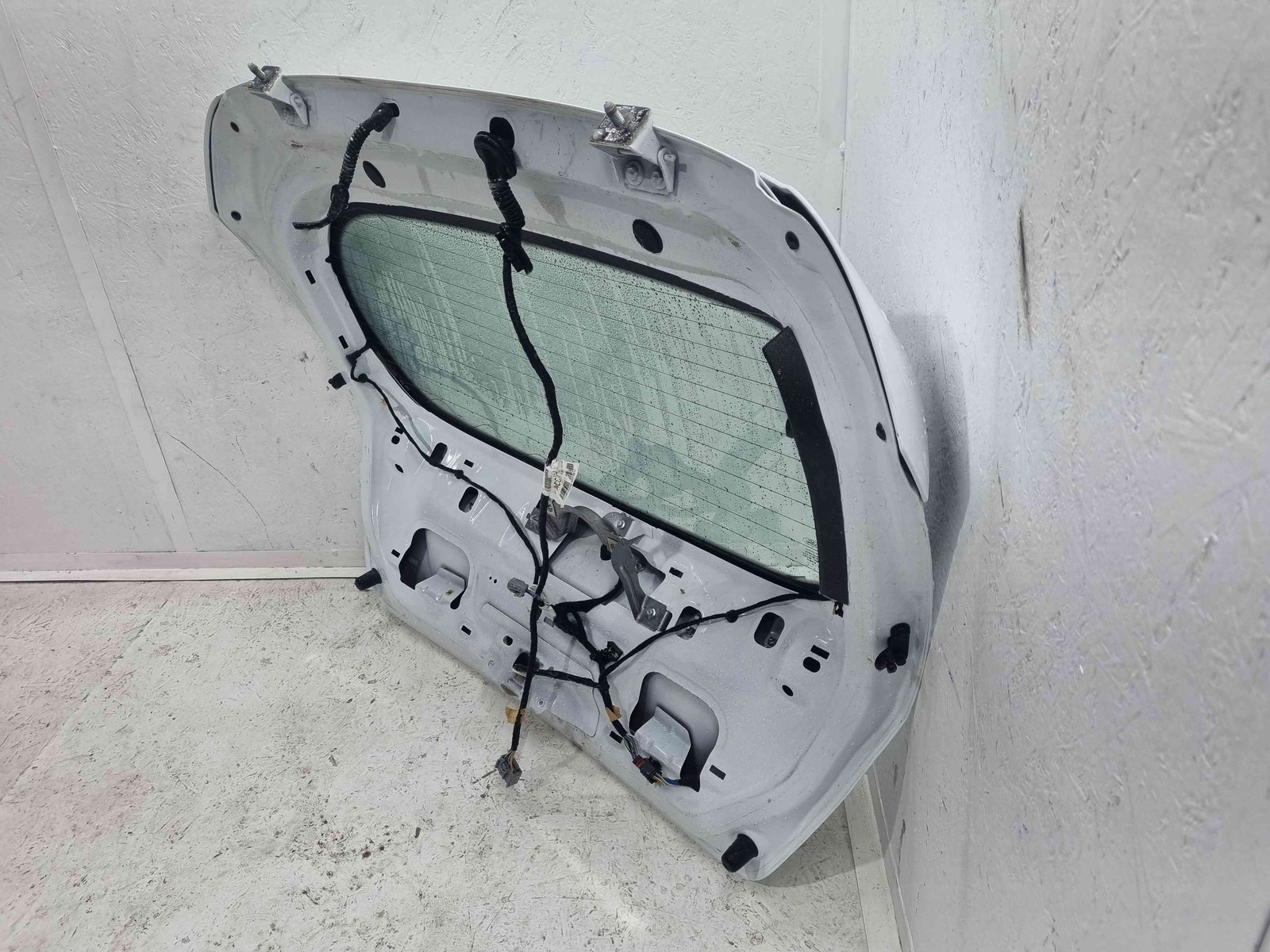 Haion Ford Fiesta 6 facelift [Fabr 2008-2019] Frozen White - imagine 6