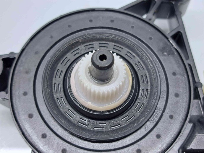 Motoras geam dreapta spate Skoda Superb III Combi (3V5) [Fabr 2015-2024] 5Q0959802A