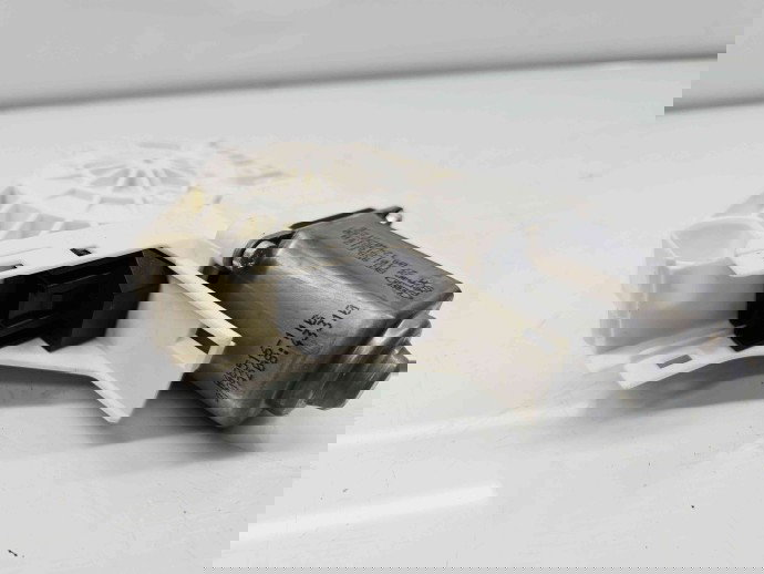 Motoras geam dreapta spate Skoda Superb II Combi (3T5) [Fabr 2009-2015] 8K0959812A