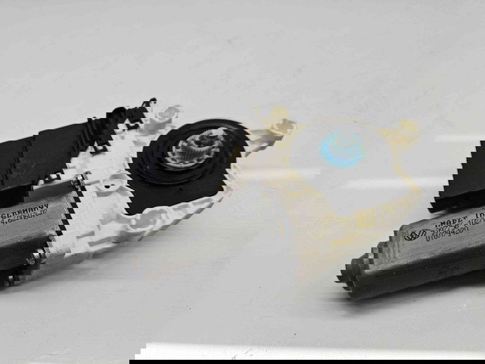 Motoras geam dreapta spate Volkswagen Golf 6 (5K1) GTD [Fabr 2009-2013] 5K0959704C