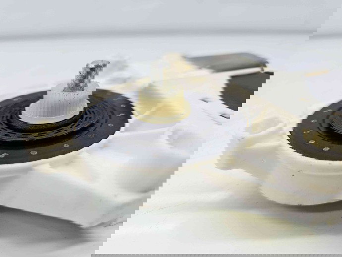 Motoras geam dreapta spate Renault Megane 3 [Fabr 2008-2015] Facelift 827306548R