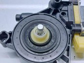 Motoras geam stanga fata Skoda Superb III Combi (3V5) [Fabr 2015-2024] 5Q0959801B