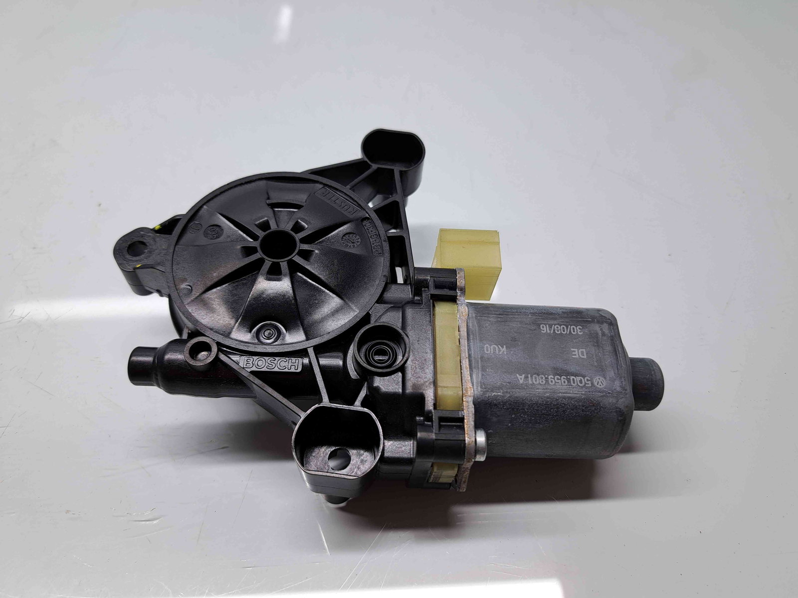 Motoras geam stanga spate Skoda Superb III Combi (3V5) [Fabr 2015-2024] 5Q0959801A - imagine 1