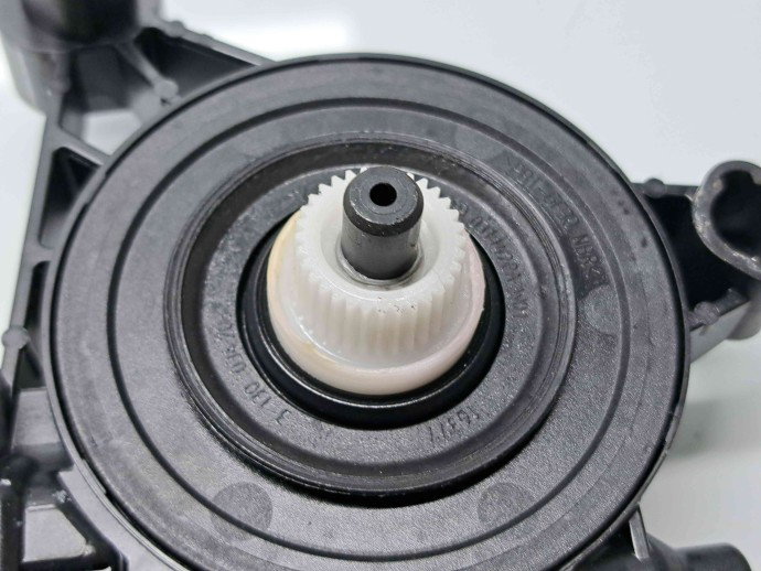Motoras geam stanga spate Skoda Superb III Combi (3V5) [Fabr 2015-2024] 5Q0959801A