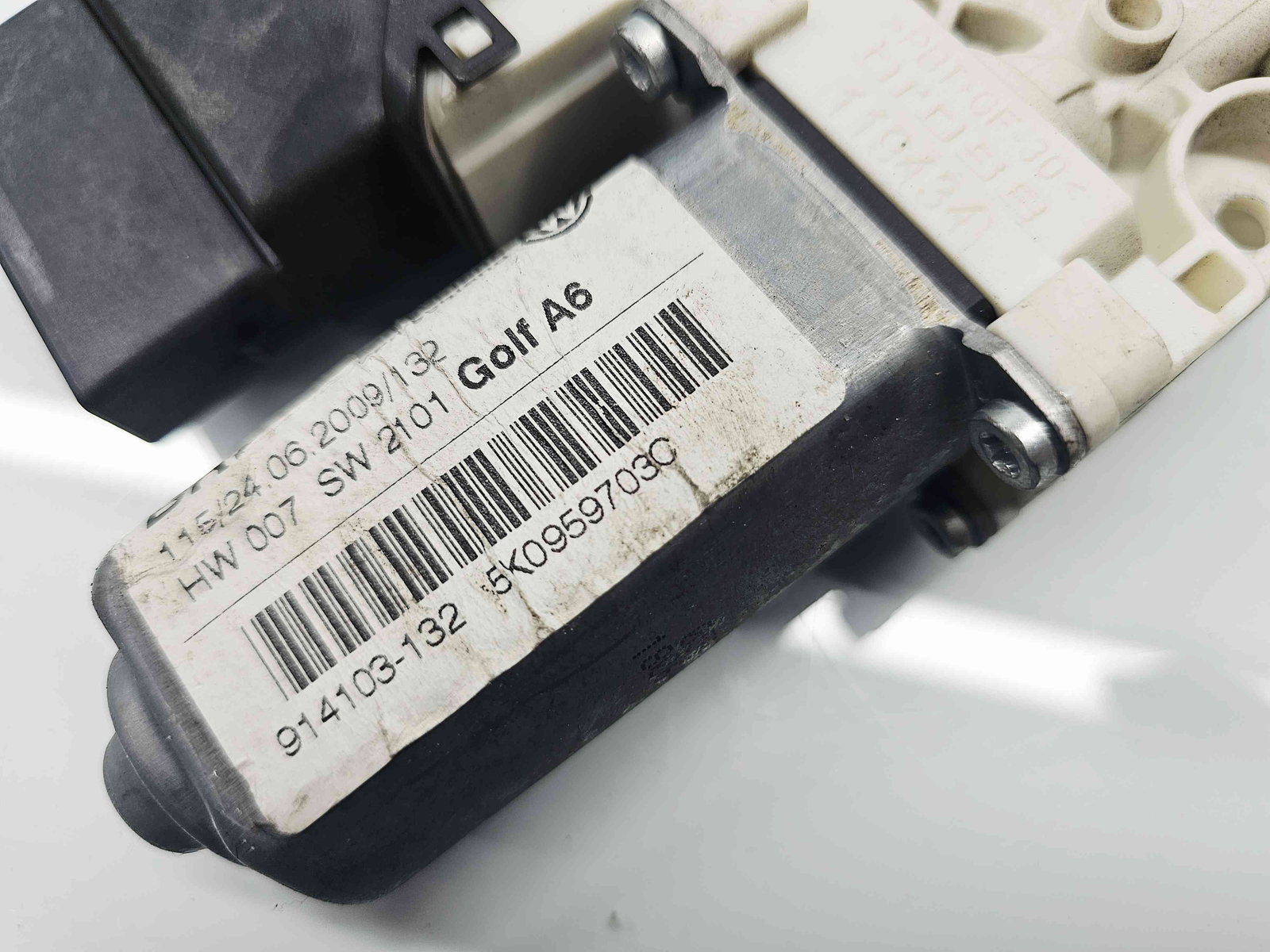 Motoras geam stanga spate Volkswagen Golf 6 (5K1) GTD [Fabr 2009-2013] 5K0959703C - imagine 5