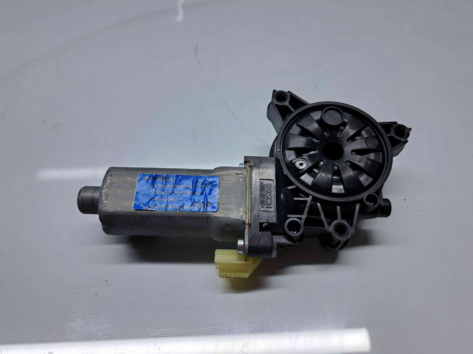 Motoras geam stanga spate Kia Sorento 2 [Fabr 2009-2015] 33450-2P000 - imagine 1