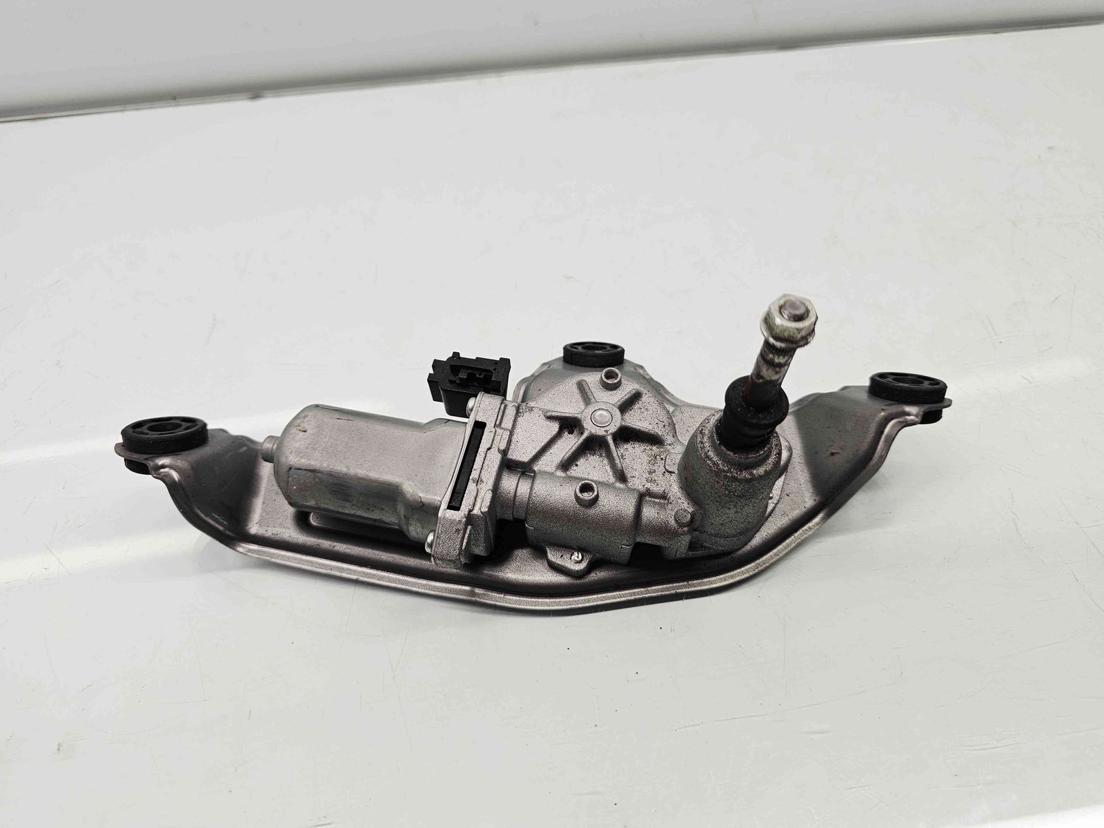 Motoras stergator haion MAZDA 3 II Hatchback Facelift [Fabr 2011-2013] BBN9-67450 - imagine 1