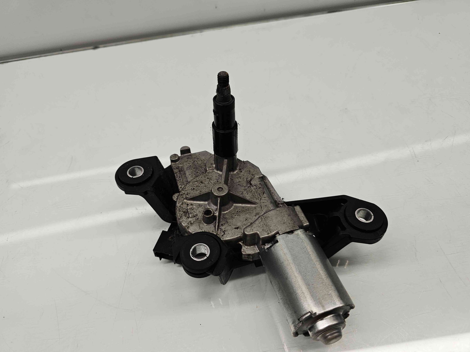 Motoras stergator haion Nissan Qashqai [Fabr 2007-2014] Facelift 28710 JD000 - imagine 3