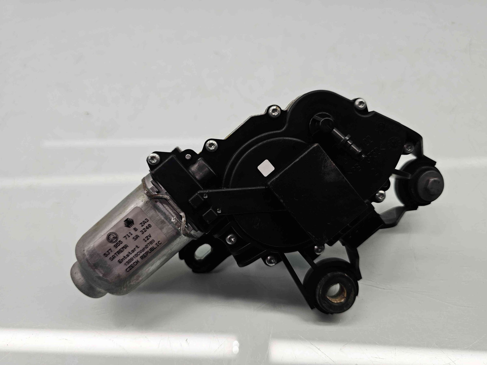 Motoras stergator haion Skoda Yeti (5L) [Fabr 2009-2020] 5J7955711B - imagine 4