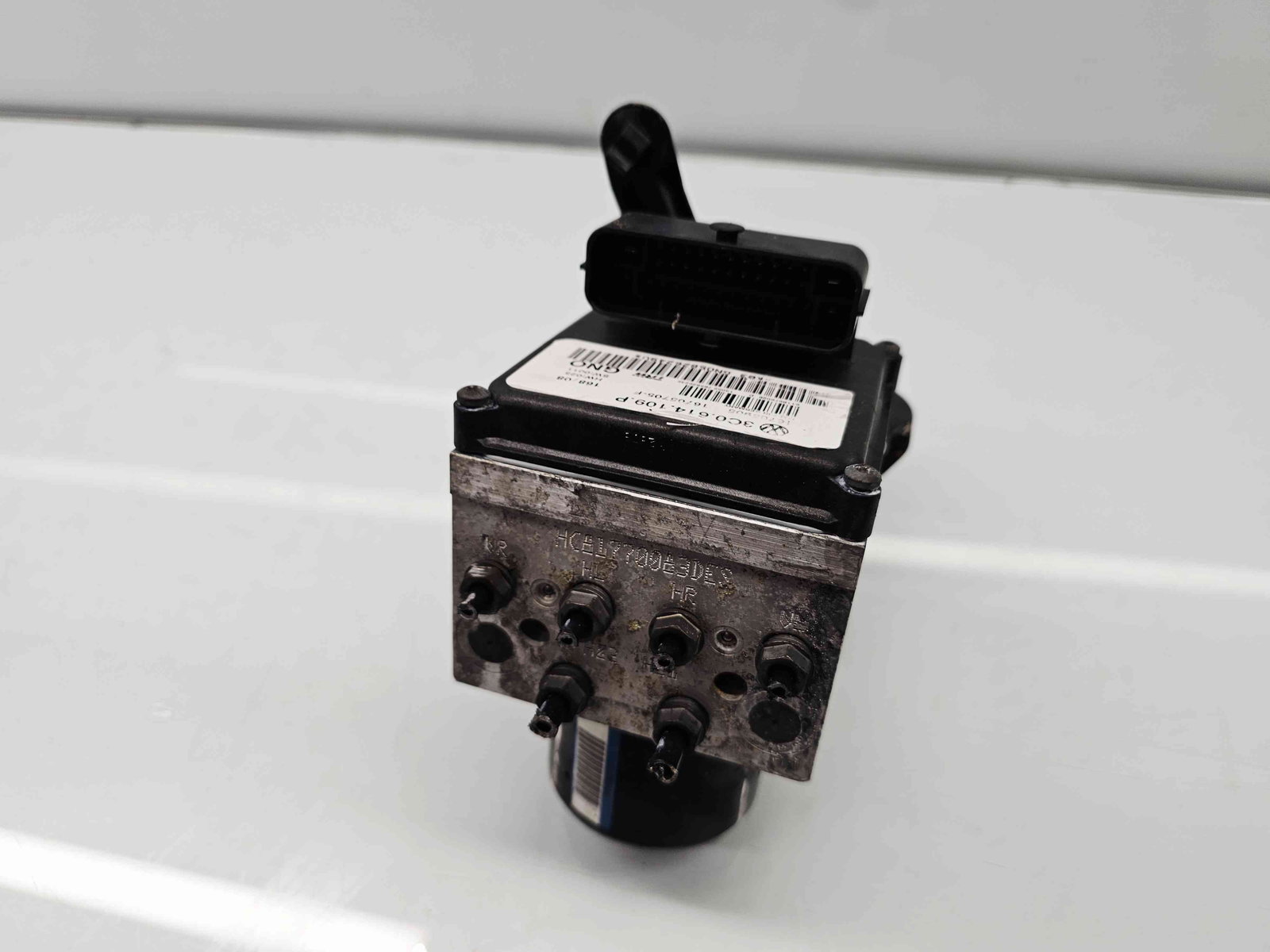 Pompa ABS Volkswagen Passat B6 (3C2) [Fabr 2005-2010] 3C0614109P 2.0 TDI CBAB 103KW / 140CP - imagine 4