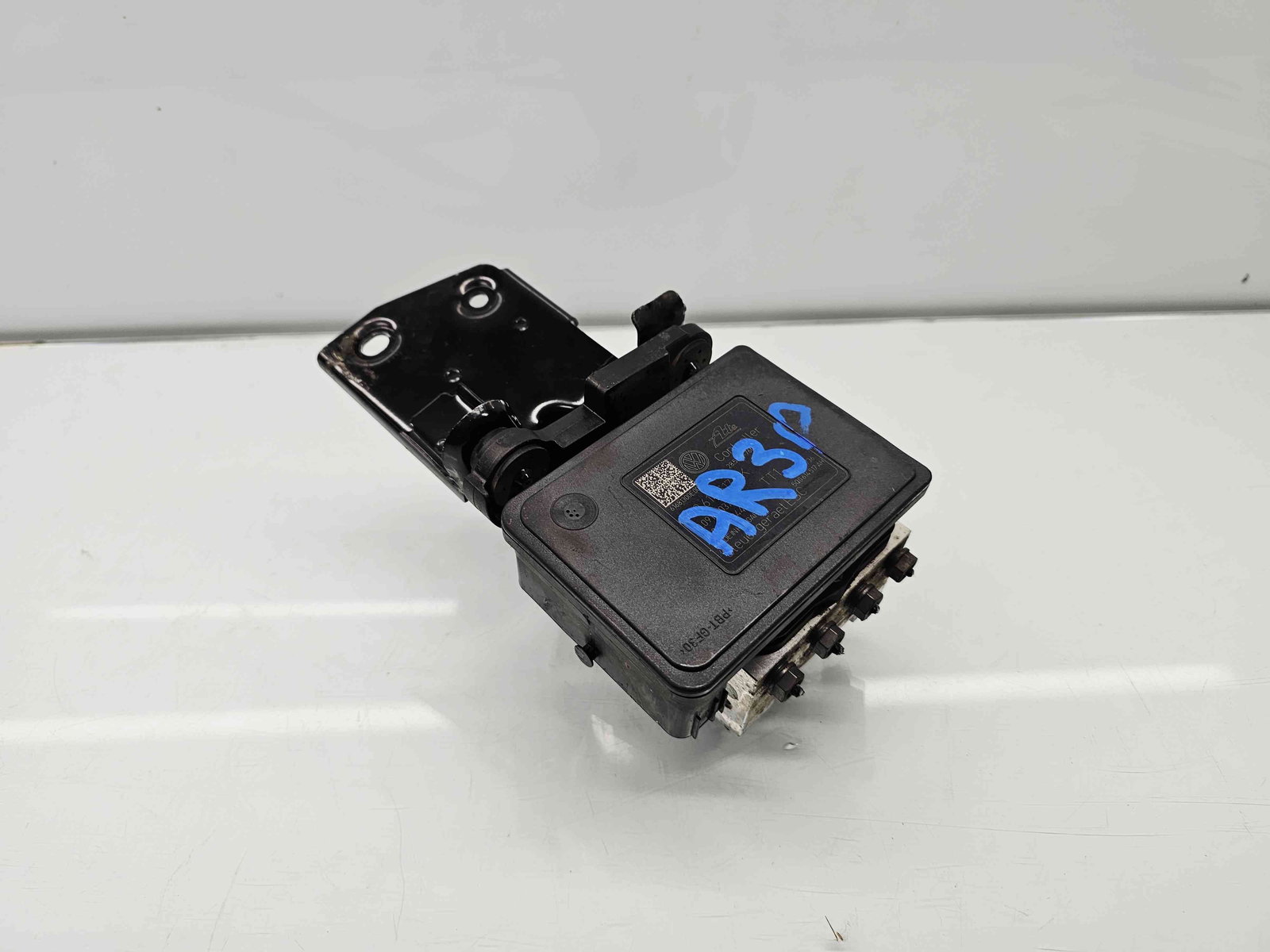 Pompa ABS Volkswagen Passat B8 Variant (3G5) [Fabr 2015-prezent] 5Q0614517BK 1.6 TDI DCXA 88KW / 120CP - imagine 1