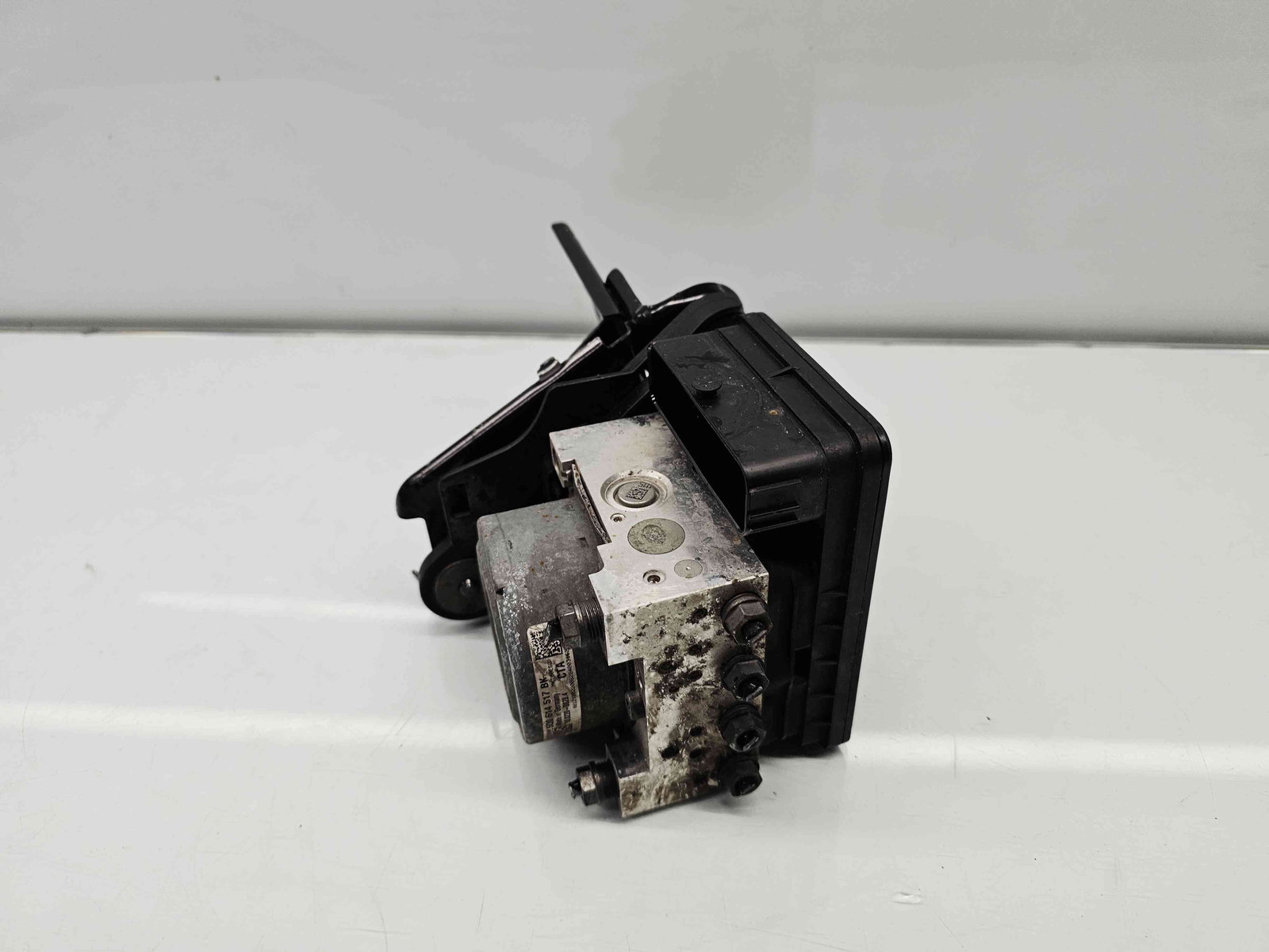 Pompa ABS Volkswagen Passat B8 Variant (3G5) [Fabr 2015-prezent] 5Q0614517BK 1.6 TDI DCXA 88KW / 120CP - imagine 3