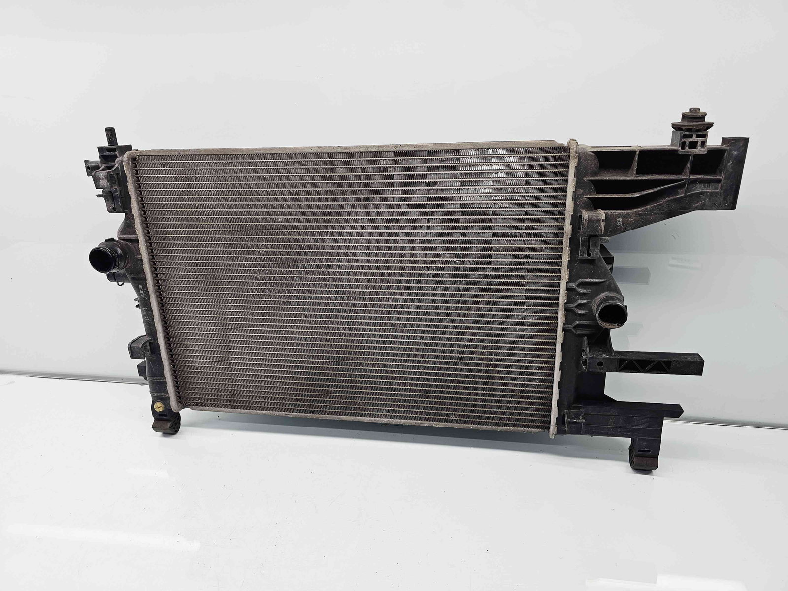 Radiator apa Opel Astra J [Fabr 2009-2015] 13281773 1.4 Benz A14XER 74KW / 100CP - imagine 5