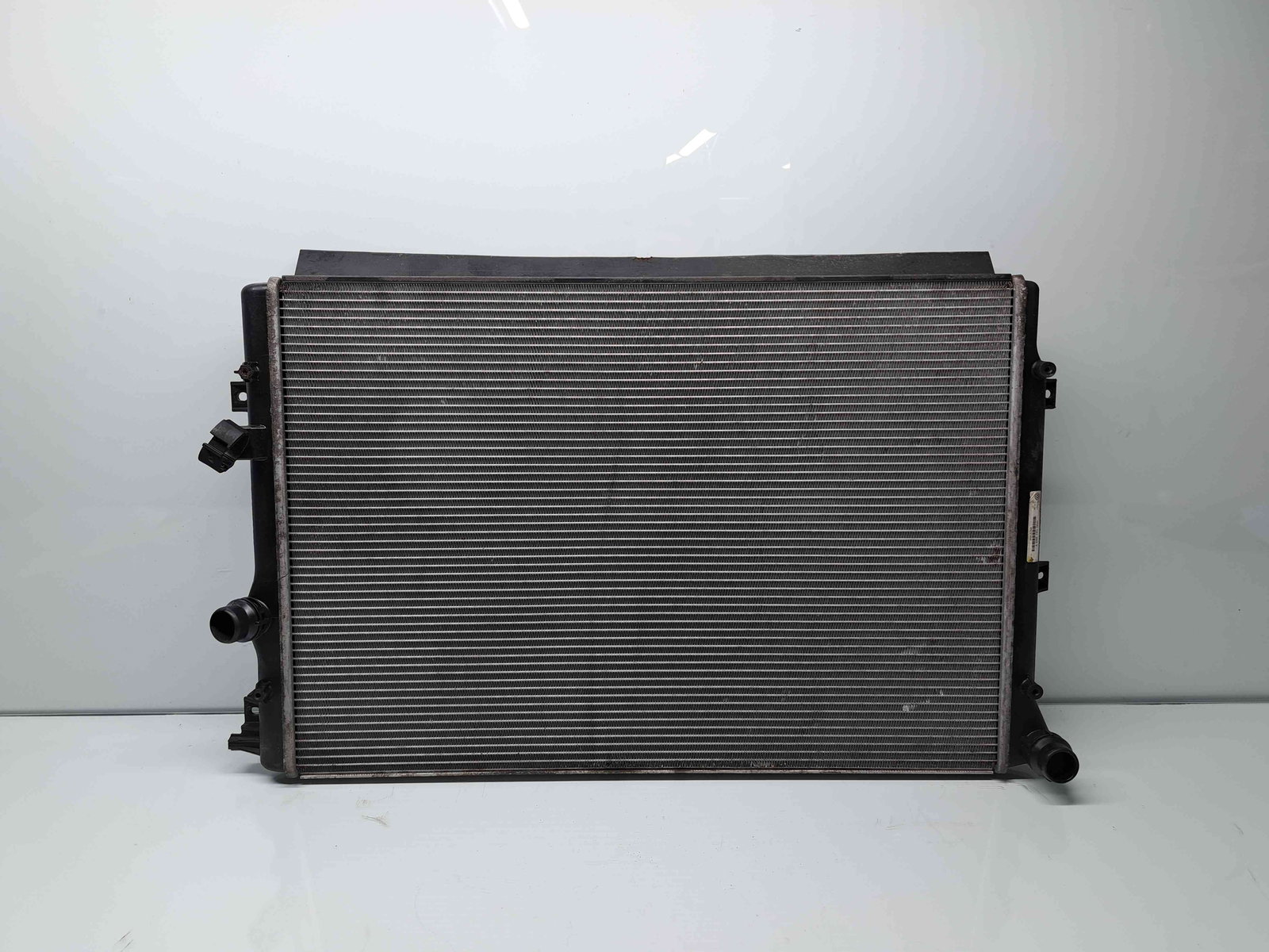 Radiator apa Volkswagen Tiguan (5N) [Fabr 2007-2016] 5N0121253F 2.0 TDI CBAB 103KW / 140CP - imagine 2